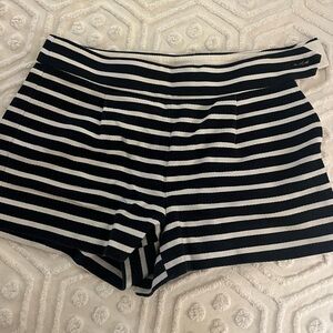 JCREW Sailor Stripped shorts, size 0, Navy & White stripped